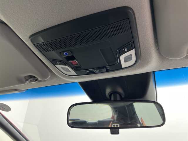 ホンダ フィット e:HEVホーム カーサ 道央・札幌 2022(令4)年 3.3万km プレミアムクリスタルレッドM ・4WD/・寒冷地仕様/・ホンダセンシング/・衝突被害軽減ブレーキ/・横滑り防止装置/・レーンキープアシスト/・クルーズコントロール/・純正9インチナビ/・BT&USB&フルセグTV/・ハーフレザーシート/・前席シートヒーター/・ビルトインETC2.0/・LEDヘッドライト/・オートライト/・スマートキー/・プッシュスタート