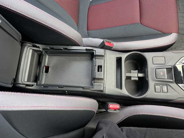 スバル インプレッサ スポーツ STI スポーツ 新潟県 2021(令3)年 5.3万km セラミックホワイト 4WD/純正ナビ（Bluetooth/DTV）/ワンオーナー/バックカメラ/パワーシートメモリ/BSM（ブラインドスポットモニター）/AVH（オートビークルホールド）/SRH（ステアリング連動ヘッドランプ）/コーナーセンサー/パドルシフト/衝突軽減ブレーキ/純正18インチアルミホイール/LEDヘッドライト/クルーズコントロール/ステアリングスイッチ/アイドリングストップ/パーキングアシスト/STIマフラー/社外ETC/ドアバイザー/電動格納ミラー