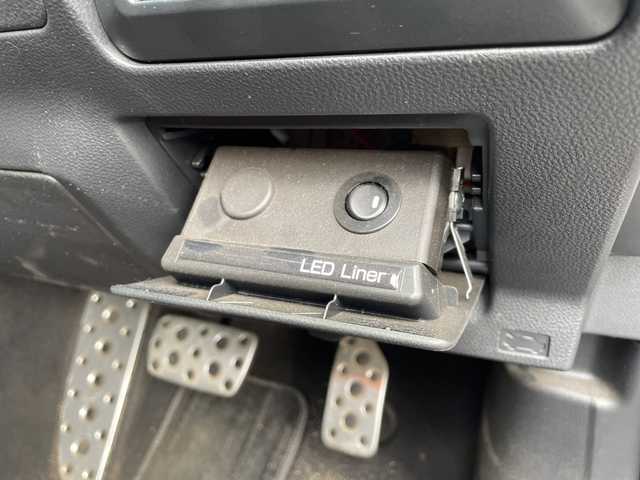 スバル インプレッサ スポーツ STI スポーツ 新潟県 2021(令3)年 5.3万km セラミックホワイト 4WD/純正ナビ（Bluetooth/DTV）/ワンオーナー/バックカメラ/パワーシートメモリ/BSM（ブラインドスポットモニター）/AVH（オートビークルホールド）/SRH（ステアリング連動ヘッドランプ）/コーナーセンサー/パドルシフト/衝突軽減ブレーキ/純正18インチアルミホイール/LEDヘッドライト/クルーズコントロール/ステアリングスイッチ/アイドリングストップ/パーキングアシスト/STIマフラー/社外ETC/ドアバイザー/電動格納ミラー