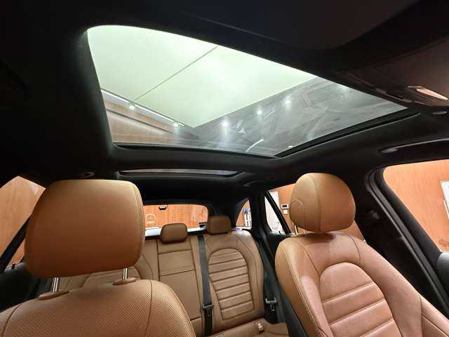 メルセデス・ベンツ ＧＬＣ２２０ d 4マチック AMGライン 千葉県 2019(令1)年 3万km ブリリアントブルーM レザーエクスクルーシブＰＫＧ　/パノラマＳＲ　/Ｂｕｒｍｅｓｔｅｒサウンド　/ＨＵＤ　/茶革シート　/ＡＣＣ　/ナビ　/ＴＶ　/３６０°　/Ｂｌｕｅｔｏｏｔｈ接続　/シートヒーター　/ベンチレーション　/電動リアゲート