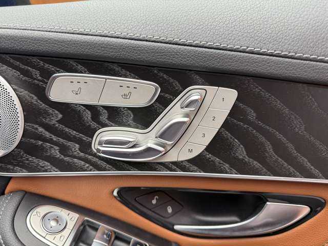 メルセデス・ベンツ ＧＬＣ２２０ d 4マチック AMGライン 千葉県 2019(令1)年 3万km ブリリアントブルーM レザーエクスクルーシブＰＫＧ　/パノラマＳＲ　/Ｂｕｒｍｅｓｔｅｒサウンド　/ＨＵＤ　/茶革シート　/ＡＣＣ　/ナビ　/ＴＶ　/３６０°　/Ｂｌｕｅｔｏｏｔｈ接続　/シートヒーター　/ベンチレーション　/電動リアゲート