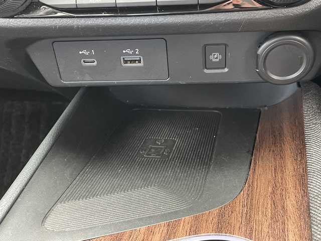 日産 オーラ G 愛知県 2022(令4)年 5万km ピンク プロパイロット/純正9型ディスプレイオーディオナビ/プレミアムサウンドBOSE/全方位カメラ/レーダークルーズコントロール/シートヒーター/バックカメラ/コーナーセンサー/純正アルミホイール/ETC2.0/ブラインドスポットモニター/LEDヘッドライト/ステアリングヒーター/インテリジェントミラー/オートマチックハイビーム/ワイヤレス充電機/衝突軽減システム/フルセグ/Bluetooth/ステアリングスイッチ/スマートキー/プッシュスタート