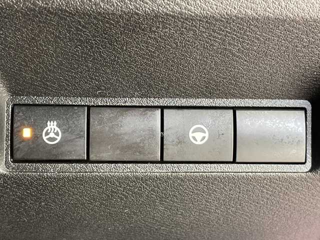 日産 オーラ G 愛知県 2022(令4)年 5万km ピンク プロパイロット/純正9型ディスプレイオーディオナビ/プレミアムサウンドBOSE/全方位カメラ/レーダークルーズコントロール/シートヒーター/バックカメラ/コーナーセンサー/純正アルミホイール/ETC2.0/ブラインドスポットモニター/LEDヘッドライト/ステアリングヒーター/インテリジェントミラー/オートマチックハイビーム/ワイヤレス充電機/衝突軽減システム/フルセグ/Bluetooth/ステアリングスイッチ/スマートキー/プッシュスタート