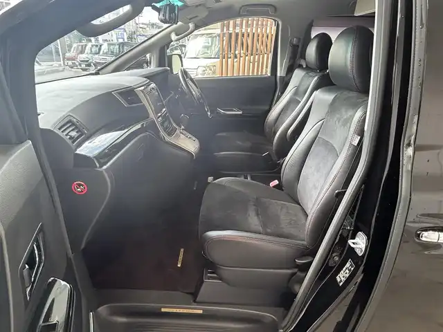 トヨタ ヴェルファイア 2．4Z ゴールデンアイズ 沖縄県 2013(平25)年 12万km ブラック