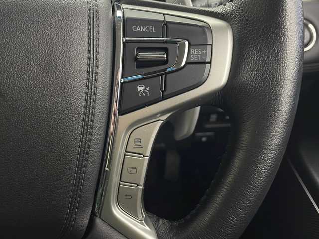 三菱 デリカＤ：５ P 秋田県 2021(令3)年 2.7万km ベージュ 4WD/衝突被害軽減ブレーキ　/ALPINEナビ　/　　CD/DVD/BT/フルセグTV/アラウンドビューモニター　/両側パワースライドドア/パワーバックドア　/レーダークルーズコントロール　/LEDオートライト　/運転席パワーシート　/前席シートヒーター　/社外BRUT16インチアルミホイール/LED照明付き電動サイドステップ/ブラインドスポットモニター/ステアリングヒーター/パドルシフト/スマートキー/ETC