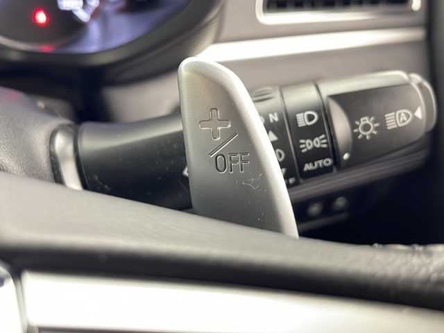 三菱 デリカＤ：５ P 秋田県 2021(令3)年 2.7万km ベージュ 4WD/衝突被害軽減ブレーキ　/ALPINEナビ　/　　CD/DVD/BT/フルセグTV/アラウンドビューモニター　/両側パワースライドドア/パワーバックドア　/レーダークルーズコントロール　/LEDオートライト　/運転席パワーシート　/前席シートヒーター　/社外BRUT16インチアルミホイール/LED照明付き電動サイドステップ/ブラインドスポットモニター/ステアリングヒーター/パドルシフト/スマートキー/ETC