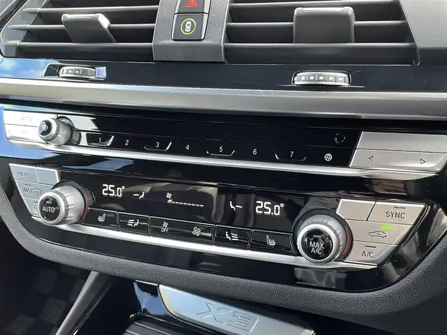 ＢＭＷ ＢＭＷ Ｘ３ xDrive20d Mスポーツ 静岡県 2020(令2)年 3.6万km アルピンホワイトⅢ 黒革/ハイラインパッケージ/・ ランバーサポート/・ リヤシートヒーティング/・ヴァーネスカレザーシート/・ポプラグレーファインウッドインテリアトリム/純正ナビ/(Bluetooth/AppleCaPlay/USB/CD/フルセグ)/メモリー付きパワーシート/ワイヤレスチャージング/ACC/BSM/DSC/HDC/360°カメラ/アダブティブLEDライト/Mライトアロイホイールダブルスポークスタイリング/ルーフレール/前後ドライブレコーダー/ETC/保証書/取扱説明書