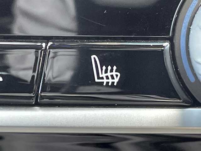 ＢＭＷ ＢＭＷ Ｘ３ xDrive20d Mスポーツ 静岡県 2020(令2)年 3.6万km アルピンホワイトⅢ 黒革/ハイラインパッケージ/・ ランバーサポート/・ リヤシートヒーティング/・ヴァーネスカレザーシート/・ポプラグレーファインウッドインテリアトリム/純正ナビ/(Bluetooth/AppleCaPlay/USB/CD/フルセグ)/メモリー付きパワーシート/ワイヤレスチャージング/ACC/BSM/DSC/HDC/360°カメラ/アダブティブLEDライト/Mライトアロイホイールダブルスポークスタイリング/ルーフレール/前後ドライブレコーダー/ETC/保証書/取扱説明書