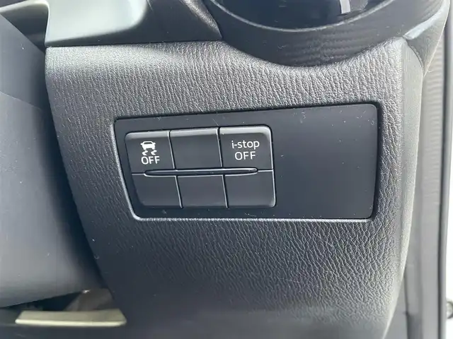 マツダ デミオ XD ツーリング 鳥取県 2015(平27)年 4.6万km スノーフレイクホワイトパールマイカ ディーゼル・ターボ/純正ナビ／フルセグ／ＤＶＤ／ＣＤ／ＢＴ/ＥＴＣ・ドライブレコーダー/衝突軽減ブレーキ/クルーズコントロール/パドルシフト/ＬＥＤヘットライト/フォグライト/ヘットアップディスプレイ/社外サスペンション（減衰調整付き）/社外１７インチアルミホイール/プッシュエンジンスタート/オートライト/フロアマット/ドアバイザー