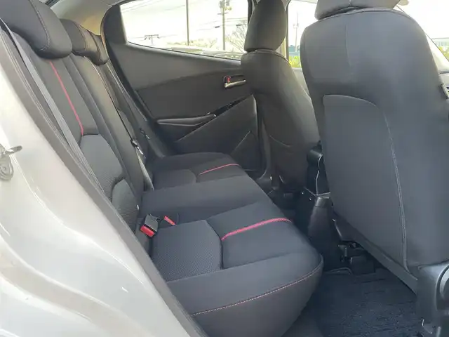 マツダ デミオ XD ツーリング 鳥取県 2015(平27)年 4.6万km スノーフレイクホワイトパールマイカ ディーゼル・ターボ/純正ナビ／フルセグ／ＤＶＤ／ＣＤ／ＢＴ/ＥＴＣ・ドライブレコーダー/衝突軽減ブレーキ/クルーズコントロール/パドルシフト/ＬＥＤヘットライト/フォグライト/ヘットアップディスプレイ/社外サスペンション（減衰調整付き）/社外１７インチアルミホイール/プッシュエンジンスタート/オートライト/フロアマット/ドアバイザー