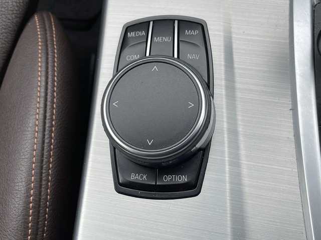 ＢＭＷ Ｘ３ xDrive20d Mスポーツ 道東・釧路十勝 2017(平29)年 10.5万km 白 ・4WD/・純正SDナビ/(FM/AM.CD/DVD.ワンセグ.AUX.BT.USB)/・バックカメラ/フロントカメラ/・レーダークルーズコントロール/・衝突軽減システム/・横滑り防止/・ブラインドスポットモニター/・パワーシート/・シートヒーター/・ステアリングスイッチ/・パドルシフト/・純正AW付夏用タイヤ　積込/・オートライト/・電格ミラー/・スマートキー