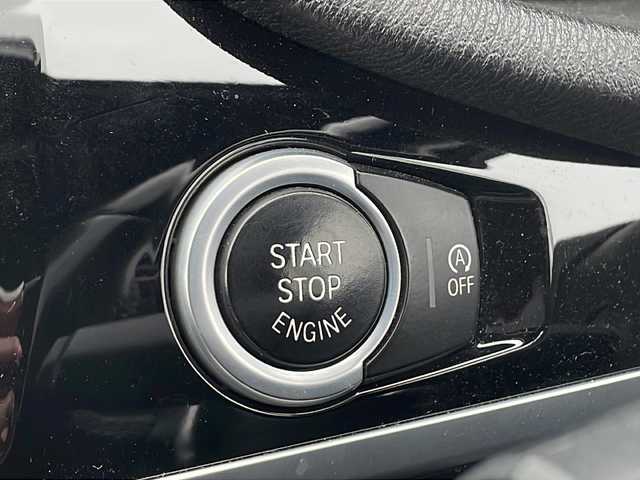 ＢＭＷ Ｘ３ xDrive20d Mスポーツ 道東・釧路十勝 2017(平29)年 10.5万km 白 ・4WD/・純正SDナビ/(FM/AM.CD/DVD.ワンセグ.AUX.BT.USB)/・バックカメラ/フロントカメラ/・レーダークルーズコントロール/・衝突軽減システム/・横滑り防止/・ブラインドスポットモニター/・パワーシート/・シートヒーター/・ステアリングスイッチ/・パドルシフト/・純正AW付夏用タイヤ　積込/・オートライト/・電格ミラー/・スマートキー