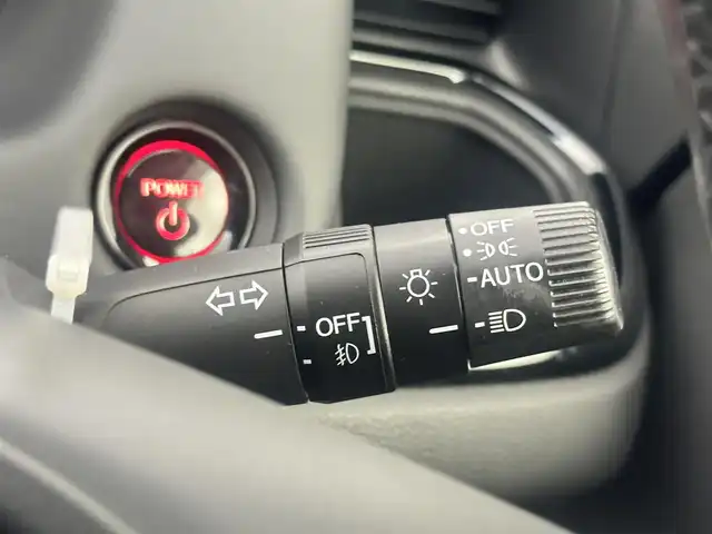 ホンダ フィット e:HEVリュクス 愛知県 2020(令2)年 2.5万km プレミアムサンライトホワイトパール ワンオーナー/ホンダセンシング/Gathers9インチナビ/バックカメラ/ハーフレザー/シートヒート/ステアリングヒーター/ドライブレコーダー/ACC/ドアバイザー/純正フロアマット/純正LEDライト/DVD再生可能/純正AW/USB端子入力
