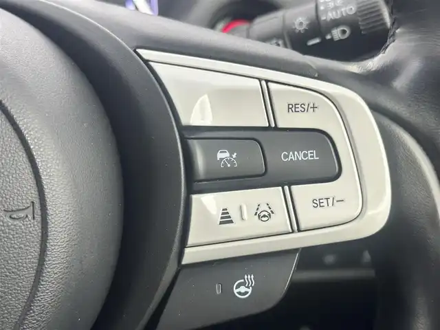 ホンダ フィット e:HEVリュクス 愛知県 2020(令2)年 2.5万km プレミアムサンライトホワイトパール ワンオーナー/ホンダセンシング/Gathers9インチナビ/バックカメラ/ハーフレザー/シートヒート/ステアリングヒーター/ドライブレコーダー/ACC/ドアバイザー/純正フロアマット/純正LEDライト/DVD再生可能/純正AW/USB端子入力