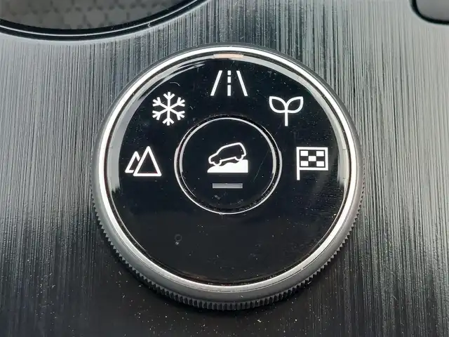 日産 エクストレイル ハイブリッド 東京都 2023(令5)年 3.1万km ダイヤモンドブラック ワンオーナー/純正コネクトナビ/プロパイロット/フルセグテレビ/自動駐車システム/ETC2.0/プレミアムサウンド(BOSE)/純正アルミホイール/ドライブレコーダー/アラウンドビューモニター/パワーシート/アダプティブクルーズコントロール/電動バックドア/ブラインドスポットモニター/デジタルインナーミラー/前席シートヒーター/ステアリングヒーター/置くだけ充電/フロントフォグランプ