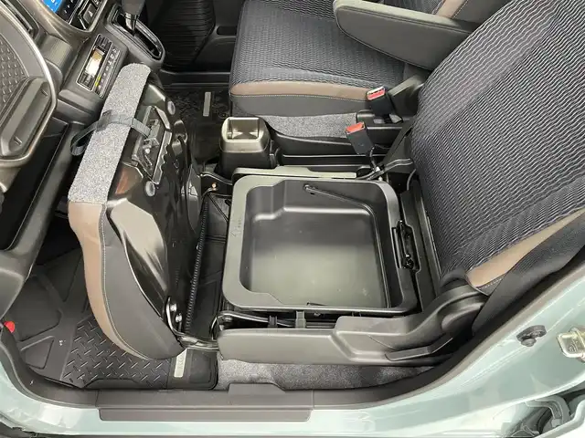 スズキ ハスラー Jスタイル Ⅱ 埼玉県 2024(令6)年 2.2万km オフブルーメタリック/ガンメタリック2トーンルーフ 純正ナビ/(Bluetooth/CD/DVD/USB/ipod/AM/FM)/地デジフルセグ/全方位カメラ/ETC/アダプティブクルーズコントロール/車線逸脱警報/衝突軽減ブレーキ/前席シートヒーター/アイドリングストップ/プッシュスタート/ステアリングリモコン/ウィンカーミラー/フロントフォグランプ/純正ドアバイザー/純正フロアマット/純正15インチアルミホイール