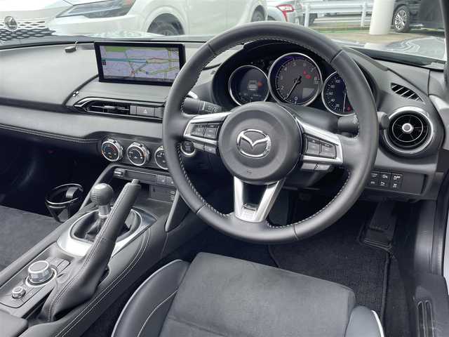 マツダ ロードスター ＲＦ RS 神奈川県 2024(令6)年 0.9万km グレー ワンオーナー/純正8.8インチセンターディスプレイ/　（Bluetooth・フルセグTV）/BOSEサウンドシステム/メーカーOP BBS17インチAW/メーカーOP bremboキャリパー/メーカーOP リアレッドキャリパー/スマートブレーキサポート/マツダレーダークルーズコントロール/LEDヘッドライト/ブラインドスポットモニター/アルパインドラレコ一体型ミラー/ビルシュタインショックアブソーバー/コーナーセンサー/バックカメラ/スマートキー×2/保証書/取扱説明書