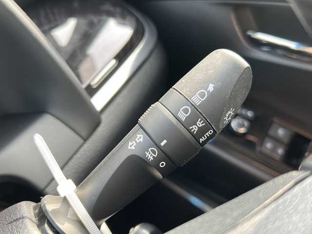 トヨタ アルファード S Cパッケージ 千葉県 2019(令1)年 4.2万km スパークリングブラックパールクリスタルシャイン １０型ナビ　バックカメラ　リアフリップダウンモニター　ＤＶＤ　ＴＶ　Ｂｔ　ＨＤＭＩ　ＥＴＣ２．０　皮 温冷シート　電動シート　ステアヒーター　電動リアドア　両側パワースライドドア LED 18AW