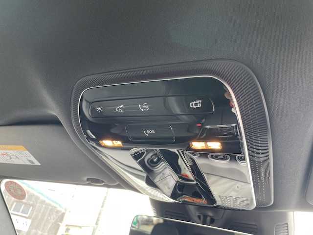 メルセデス・ベンツ Ｍ・ベンツ ＧＬＣ２２０ d 4マチック AMGライン 神奈川県 2024(令6)年 0.8万km 白 補記/・カラーコード885/・USB入力端子はタイプCのみ/アダプティブクルーズコントロール/安全機能装置/・エマージェンシーブレーキ/・レーンキープアシスト/・パーキングアシスト/・横滑り防止装置/全周囲モニター/コーナーセンサー/純正２０インチAW/純正ナビ/（AM・FM・フルセグTV・CD・SD・BT）/パワーシート/レザーシート/シートヒーター/ETC