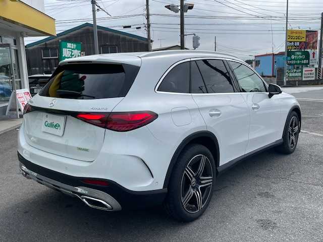 メルセデス・ベンツ Ｍ・ベンツ ＧＬＣ２２０ d 4マチック AMGライン 神奈川県 2024(令6)年 0.8万km 白 補記/・カラーコード885/・USB入力端子はタイプCのみ/アダプティブクルーズコントロール/安全機能装置/・エマージェンシーブレーキ/・レーンキープアシスト/・パーキングアシスト/・横滑り防止装置/全周囲モニター/コーナーセンサー/純正２０インチAW/純正ナビ/（AM・FM・フルセグTV・CD・SD・BT）/パワーシート/レザーシート/シートヒーター/ETC