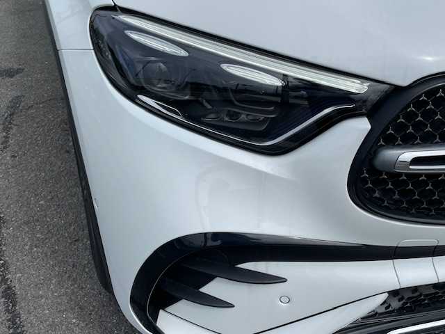 メルセデス・ベンツ Ｍ・ベンツ ＧＬＣ２２０ d 4マチック AMGライン 神奈川県 2024(令6)年 0.8万km 白 補記/・カラーコード885/・USB入力端子はタイプCのみ/アダプティブクルーズコントロール/安全機能装置/・エマージェンシーブレーキ/・レーンキープアシスト/・パーキングアシスト/・横滑り防止装置/全周囲モニター/コーナーセンサー/純正２０インチAW/純正ナビ/（AM・FM・フルセグTV・CD・SD・BT）/パワーシート/レザーシート/シートヒーター/ETC