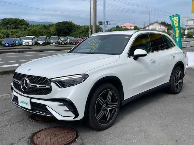 メルセデス・ベンツ Ｍ・ベンツ ＧＬＣ２２０ d 4マチック AMGライン 神奈川県 2024(令6)年 0.8万km 白 補記/・カラーコード885/・USB入力端子はタイプCのみ/アダプティブクルーズコントロール/安全機能装置/・エマージェンシーブレーキ/・レーンキープアシスト/・パーキングアシスト/・横滑り防止装置/全周囲モニター/コーナーセンサー/純正２０インチAW/純正ナビ/（AM・FM・フルセグTV・CD・SD・BT）/パワーシート/レザーシート/シートヒーター/ETC