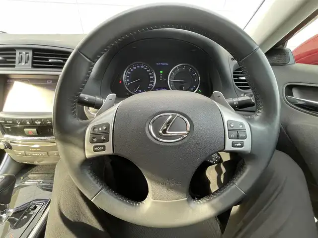 レクサス ＩＳ 250 千葉県 2012(平24)年 6.7万km レッドマイカクリスタルシャイン レーダークルーズコントロール/メーカー純正ナビ/・フルセグ/BT/DVD/CD/USB/バックカメラ/ステアリングスイッチ/パドルシフト/ETC/パワーシート(D/N席)/HIDヘッドライト/オートライト/フォグライト/純正フロアマット/サイドバイザー/電動格納/ウィンカーミラー/純正17インチAW