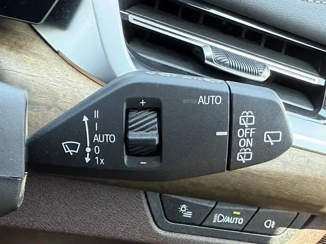 ＢＭＷ ＢＭＷ ２１８ｉ アクティブツアラー エクスクルーシブ 静岡県 2022(令4)年 1万km アルピンホワイトⅢ レザーシート/電動リアゲート/harman/kardon/BSM/iDrive/(Bluetooth/CarPlay)/衝突被害軽減システム/バックカメラ/アダプティブクルーズコントロール/レーンキープアシスト/PDC/メモリー付パワーシート/シートヒーター/スマートキー/ETC/ドライブレコーダー