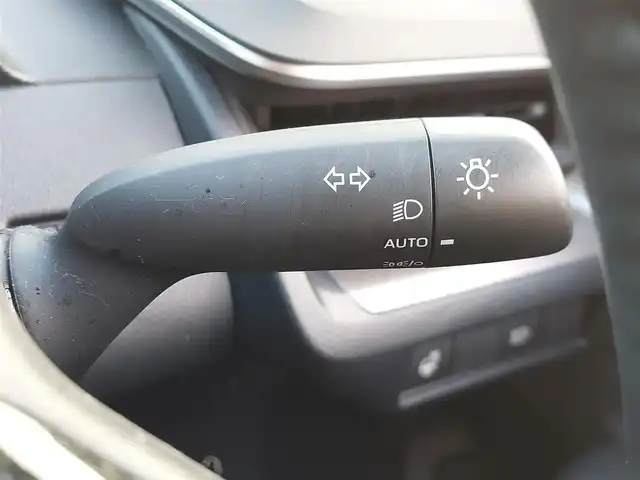 トヨタ プリウス Z 東京都 2023(令5)年 1.2万km プラチナホワイトパールマイカ 純正12.3インチディスプレイオーディオ/パノラミックビューモニター/ビルトインETC2.0/フルセグ/トヨタチームメイト/デジタルインナーミラー/AC100V/パワーバックドア/シートヒーター/ベンチレーションシート/Toyota Safety Sense/プリクラッシュセーフティ/レーントレーシングアシスト/レーダークルーズコントロール/ブラインドスポットモニター/アダプティブクルーズコントロール/オートマチックハイビーム