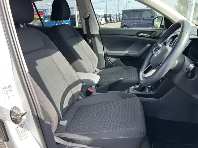 フォルクスワーゲン ＶＷ Ｔ－クロス TSI アクティブ 栃木県 2021(令3)年 3万km ピュアホワイト フロントアシスト/リアトラフィックアラート/ブラインドスポット/アダプティブクルーズコントロール/レーンアシスト/パークアシスト/パークディスタンスコントロール/MMIナビゲーションシステム/Bluetooth Audio/AppleCarPlay/AndroidAuto/MirrorLink/バックカメラ/ビルトインETC2.0/スマートキー/LEDヘッドライト/フロント/リアフォグ/アイドリングストップ