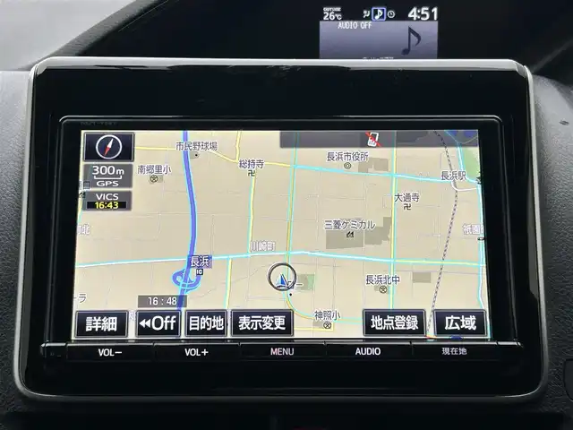 トヨタ エスクァイア Gi 滋賀県 2017(平29)年 4.2万km スパークリングブラックパールクリスタルシャイン フリップダウンモニター/両側パワースライドドア/積込冬タイヤ/純正9インチナビ【NSZT-Y66T】/（AM/FM/CD/DVD/フルセグ/Bluetooth/HDMI）/バックカメラ/前方ドライブレコーダー/ETC2.0/トヨタセーフティセンス/・踏み間違い防止アシスト	/・ブレーキアシスト/・プリクラッシュブレーキアシスト/・ヒルスタート（坂道発進）アシスト/・前方衝突防止支援システム/・VDC（ビークルダイナミクスコントロール）/・レーンキープアシスト/・ASCD（オートスピードコントロール装置）/・ABS（アンチロックブレーキシステム）/運転席・助手席シートヒーター/電動格納ミラー/アイドリングストップ/ステアリングスイッチ/オートライト/オートハイビーム/LEDヘッドライト/フロントフォグ/フルオートエアコン/USB端子/プッシュスタート/スマートキー/純正フロアマット/ドアバイザー/ECOモード