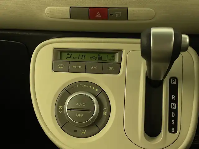 ダイハツ ミラ ココア プラスG 新潟県 2014(平26)年 5万km プラムブラウンクリスタルマイカ 4WD/純正ナビ/　　ワンセグ/CD/FM/AM/AUX/バックカメラ/Fフォグ/アイドリングストップ/ウィンカーミラー/電格ミラー/オートエアコン/社外アルミホイール付スタッドレスタイヤ車載/スマートキー