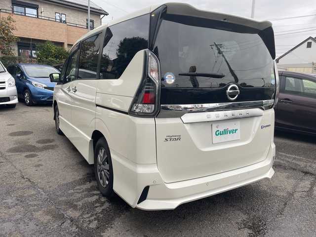 日産 セレナ e－パワー ハイウェイスター V 神奈川県 2019(平31)年 2.2万km ブリリアントホワイトパール 純正9インチナビ(DVD/CD/AM/FM/BT/SD)/アラウンドビューモニター/エマージェンシーブレーキ/プロパイロット/レーダークルーズコントロール/レーンキープアシスト/クリアランスソナー/ステアリングヒーター/インテリジェントルームミラー/電動パーキングブレーキ/純正前方ドライブレコーダー/両側パワースライドドア/ハンズフリースライドドア/ビルトインETC/LEDヘッドライト/フォグランプ/スマートキー　2本/純正フロアマット/純正ドアバイザー/保証書/取扱説明書