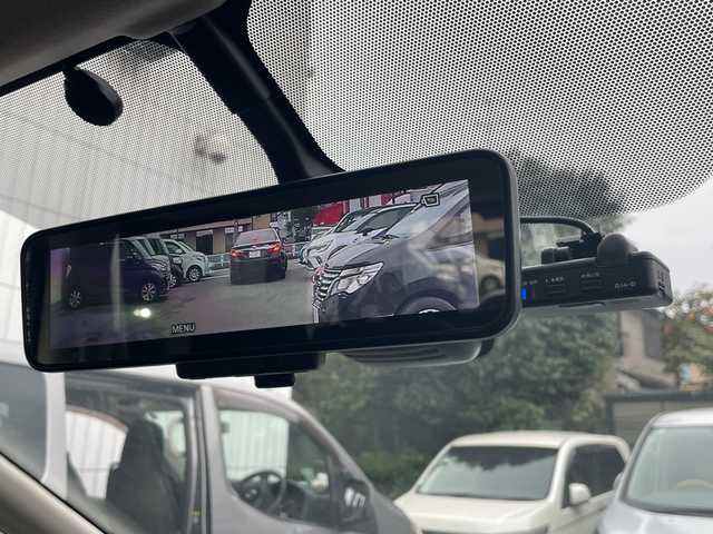 日産 セレナ e－パワー ハイウェイスター V 神奈川県 2019(平31)年 2.2万km ブリリアントホワイトパール 純正9インチナビ(DVD/CD/AM/FM/BT/SD)/アラウンドビューモニター/エマージェンシーブレーキ/プロパイロット/レーダークルーズコントロール/レーンキープアシスト/クリアランスソナー/ステアリングヒーター/インテリジェントルームミラー/電動パーキングブレーキ/純正前方ドライブレコーダー/両側パワースライドドア/ハンズフリースライドドア/ビルトインETC/LEDヘッドライト/フォグランプ/スマートキー　2本/純正フロアマット/純正ドアバイザー/保証書/取扱説明書