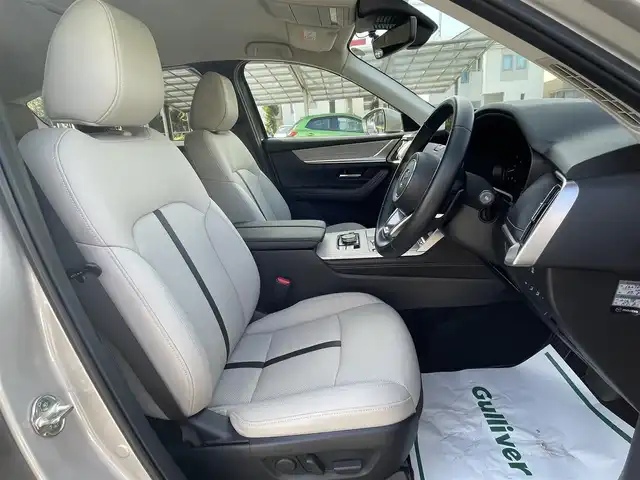 マツダ ＣＸ－６０ XD Lパッケージ 埼玉県 2023(令5)年 1.3万km プラチナクォーツメタリック 白革シート/シートヒーター/純正ナビTV/360度カメラ/LEDヘッドライト/パワーバックドア/クリアランスソナー/純正20インチアルミ/レーダークルーズコントロール/衝突軽減ブレーキ/Fドラレコ/プッシュスタート/スマートキー/保証書付整備手帳/取扱説明書