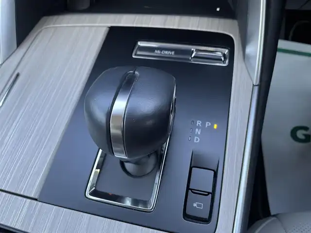 マツダ ＣＸ－６０ XD Lパッケージ 埼玉県 2023(令5)年 1.3万km プラチナクォーツメタリック 白革シート/シートヒーター/純正ナビTV/360度カメラ/LEDヘッドライト/パワーバックドア/クリアランスソナー/純正20インチアルミ/レーダークルーズコントロール/衝突軽減ブレーキ/Fドラレコ/プッシュスタート/スマートキー/保証書付整備手帳/取扱説明書