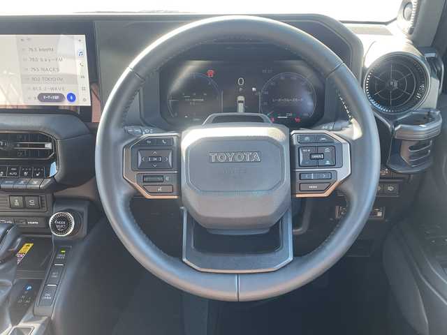 トヨタ ランドクルーザー ２５０ VX ファーストエディション 神奈川県 2024(令6)年 0.6万km プラチナホワイトパールマイカ ワンオーナー/プッシュスタート/ビルトインETC2.0/レーダークルーズコントロール/シートヒーター、クーラー/ステアリングヒーター/横滑り防止装置/パワーバックドア/オートライト、ハイビーム/パドルシフト/コーナーセンサー/サンルーフ/電動格納ミラー/デジタルルームミラー/デフロック/全方位カメラ/パワーシート/LEDライト、フォグ/社外セキュリティ（AUTHOR）/USB-C端子/HDMI端子