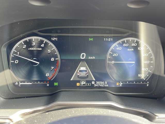 スバル アウトバック X－ブレイクEX 岩手県 2024(令6)年 3.5万km クリスタルホワイトP ワンオーナー マイナーチェンジ後モデル/harmankardon 11.6型ナビ 電動リアゲート デジタルコックピット デジタルインナーミラー フルセグ DVD再生 ドラレコ バックC ETC メモリ付電動シート 全席シートヒーター ステアヒーター 純正18AW ルーフレール