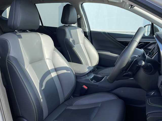 スバル アウトバック X－ブレイクEX 岩手県 2024(令6)年 3.5万km クリスタルホワイトP ワンオーナー マイナーチェンジ後モデル/harmankardon 11.6型ナビ 電動リアゲート デジタルコックピット デジタルインナーミラー フルセグ DVD再生 ドラレコ バックC ETC メモリ付電動シート 全席シートヒーター ステアヒーター 純正18AW ルーフレール