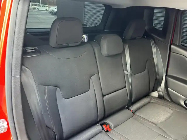 クライスラー・ジープ ジープ レネゲード トレイルホーク 茨城県 2019(令1)年 5.5万km 赤 純正ナビ /12セグ /CarPlay /BT /USB /レ-ンセンス /ブラインドスポットモニタ- /バックカメラ /パ-クセンサ- /LEDヘッドライト /オ-トライト /クル-ズコントロ-ル /ETC /純正17インチアルミホイ-ル /ドラレコ /ル-フレ-ル /禁煙車