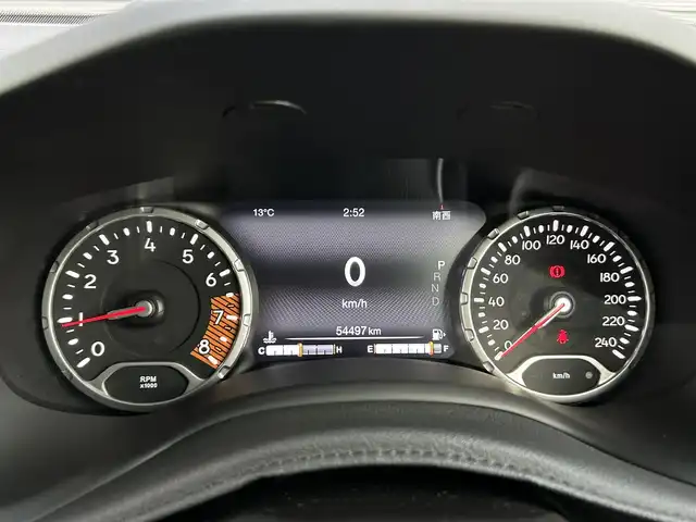 クライスラー・ジープ ジープ レネゲード トレイルホーク 茨城県 2019(令1)年 5.5万km 赤 純正ナビ /12セグ /CarPlay /BT /USB /レ-ンセンス /ブラインドスポットモニタ- /バックカメラ /パ-クセンサ- /LEDヘッドライト /オ-トライト /クル-ズコントロ-ル /ETC /純正17インチアルミホイ-ル /ドラレコ /ル-フレ-ル /禁煙車