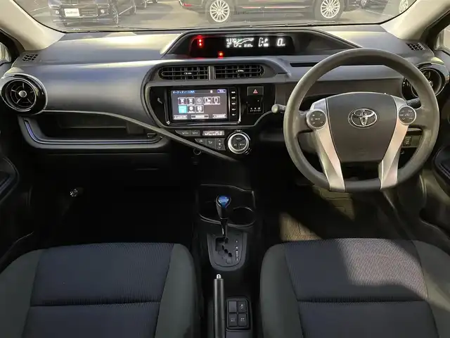 トヨタ アクア S 群馬県 2015(平27)年 3.1万km ディープアメジストマイカメタリック スマートエントリーパッケージ/純正SDナビ/CD・DVD・SD/Bluetooth・フルセグ/バックカメラ/ステアリングスイッチ/ビルトインETC/LEDヘッドライト/横滑り防止装置/アイドリングストップ/プッシュスタート/スマートキー