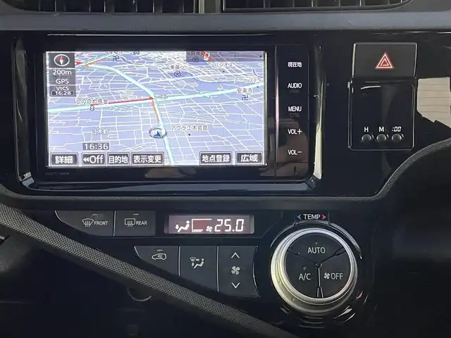 トヨタ アクア S 群馬県 2015(平27)年 3.1万km ディープアメジストマイカメタリック スマートエントリーパッケージ/純正SDナビ/CD・DVD・SD/Bluetooth・フルセグ/バックカメラ/ステアリングスイッチ/ビルトインETC/LEDヘッドライト/横滑り防止装置/アイドリングストップ/プッシュスタート/スマートキー