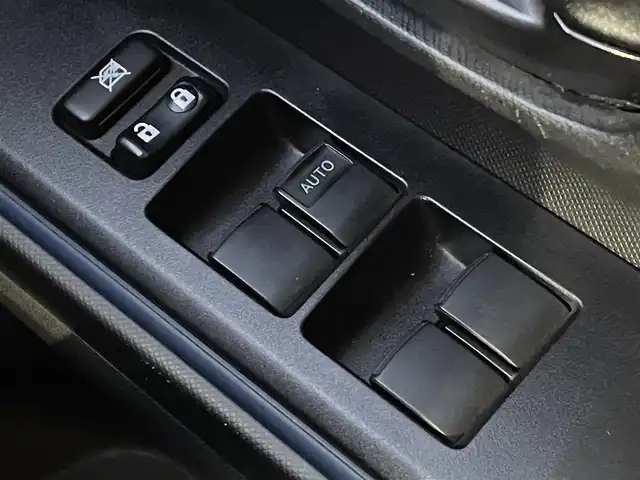 トヨタ アクア S 群馬県 2015(平27)年 3.1万km ディープアメジストマイカメタリック スマートエントリーパッケージ/純正SDナビ/CD・DVD・SD/Bluetooth・フルセグ/バックカメラ/ステアリングスイッチ/ビルトインETC/LEDヘッドライト/横滑り防止装置/アイドリングストップ/プッシュスタート/スマートキー