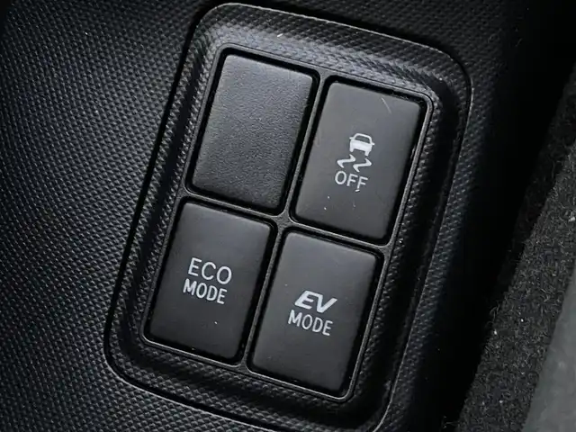 トヨタ アクア S 群馬県 2015(平27)年 3.1万km ディープアメジストマイカメタリック スマートエントリーパッケージ/純正SDナビ/CD・DVD・SD/Bluetooth・フルセグ/バックカメラ/ステアリングスイッチ/ビルトインETC/LEDヘッドライト/横滑り防止装置/アイドリングストップ/プッシュスタート/スマートキー