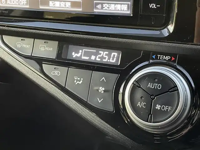 トヨタ アクア S 群馬県 2015(平27)年 3.1万km ディープアメジストマイカメタリック スマートエントリーパッケージ/純正SDナビ/CD・DVD・SD/Bluetooth・フルセグ/バックカメラ/ステアリングスイッチ/ビルトインETC/LEDヘッドライト/横滑り防止装置/アイドリングストップ/プッシュスタート/スマートキー