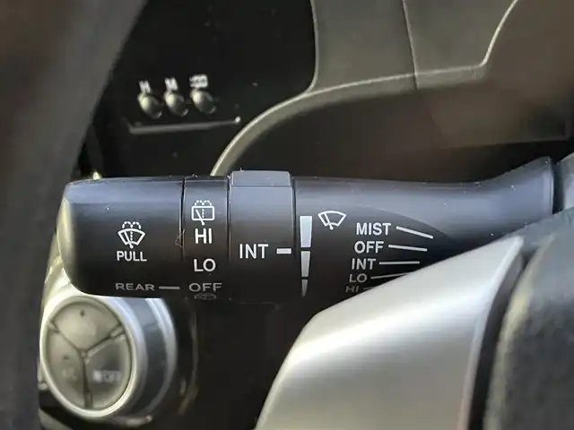 トヨタ アクア S 群馬県 2015(平27)年 3.1万km ディープアメジストマイカメタリック スマートエントリーパッケージ/純正SDナビ/CD・DVD・SD/Bluetooth・フルセグ/バックカメラ/ステアリングスイッチ/ビルトインETC/LEDヘッドライト/横滑り防止装置/アイドリングストップ/プッシュスタート/スマートキー