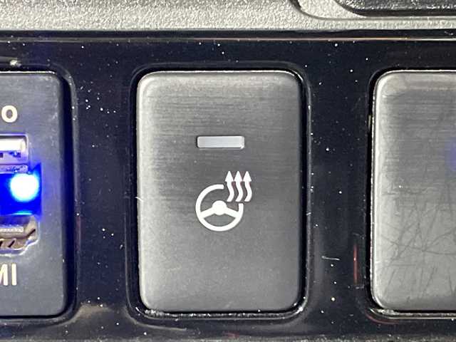 三菱 アウトランダー ＰＨＥＶ G Limited Edition 神奈川県 2019(平31)年 4.4万km シルキーホワイト 4WD/社外9インチcarrozzeriaナビ【AVIC-RF720】/Bluetooth・TV・USB・AM・FM・HDMI/バックカメラ/eアシスト/アダプティブクルーズコントロール/ETC2.0/前後ドライブレコーダー/フロアマット/ステアリングスイッチ/デジタルインナーミラー/電動パーキングブレーキ/ブレーキオートホールド/プッシュスタート/スマートキー/取扱説明書/保証書/ステアリングヒーター/AC1500W/LEDヘッドライト/オートマチックハイビーム/純正18インチアルミホイール/ドアバイザー/衝突被害軽減ブレーキ/車線逸脱警報