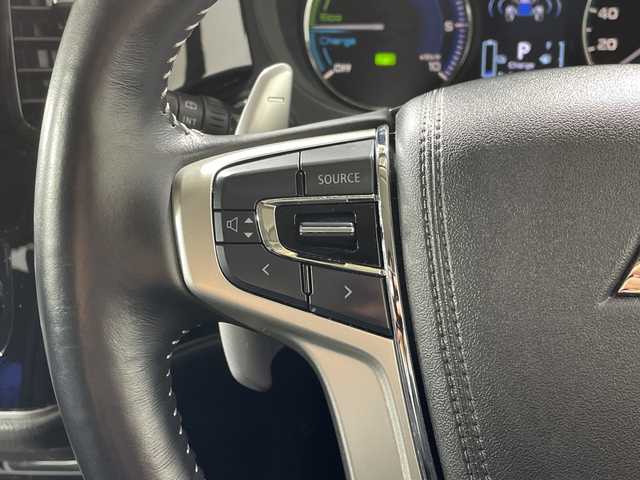 三菱 アウトランダー ＰＨＥＶ G Limited Edition 神奈川県 2019(平31)年 4.4万km シルキーホワイト 4WD/社外9インチcarrozzeriaナビ【AVIC-RF720】/Bluetooth・TV・USB・AM・FM・HDMI/バックカメラ/eアシスト/アダプティブクルーズコントロール/ETC2.0/前後ドライブレコーダー/フロアマット/ステアリングスイッチ/デジタルインナーミラー/電動パーキングブレーキ/ブレーキオートホールド/プッシュスタート/スマートキー/取扱説明書/保証書/ステアリングヒーター/AC1500W/LEDヘッドライト/オートマチックハイビーム/純正18インチアルミホイール/ドアバイザー/衝突被害軽減ブレーキ/車線逸脱警報