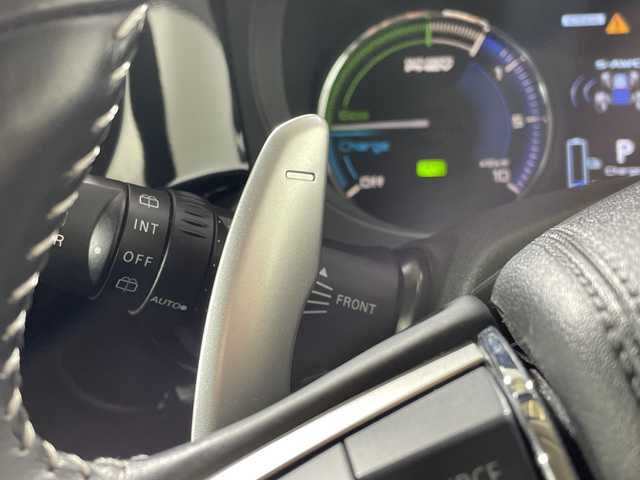 三菱 アウトランダー ＰＨＥＶ G Limited Edition 神奈川県 2019(平31)年 4.4万km シルキーホワイト 4WD/社外9インチcarrozzeriaナビ【AVIC-RF720】/Bluetooth・TV・USB・AM・FM・HDMI/バックカメラ/eアシスト/アダプティブクルーズコントロール/ETC2.0/前後ドライブレコーダー/フロアマット/ステアリングスイッチ/デジタルインナーミラー/電動パーキングブレーキ/ブレーキオートホールド/プッシュスタート/スマートキー/取扱説明書/保証書/ステアリングヒーター/AC1500W/LEDヘッドライト/オートマチックハイビーム/純正18インチアルミホイール/ドアバイザー/衝突被害軽減ブレーキ/車線逸脱警報